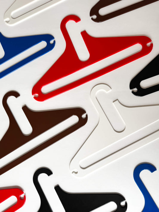 Cintres vintage colorés Space Age