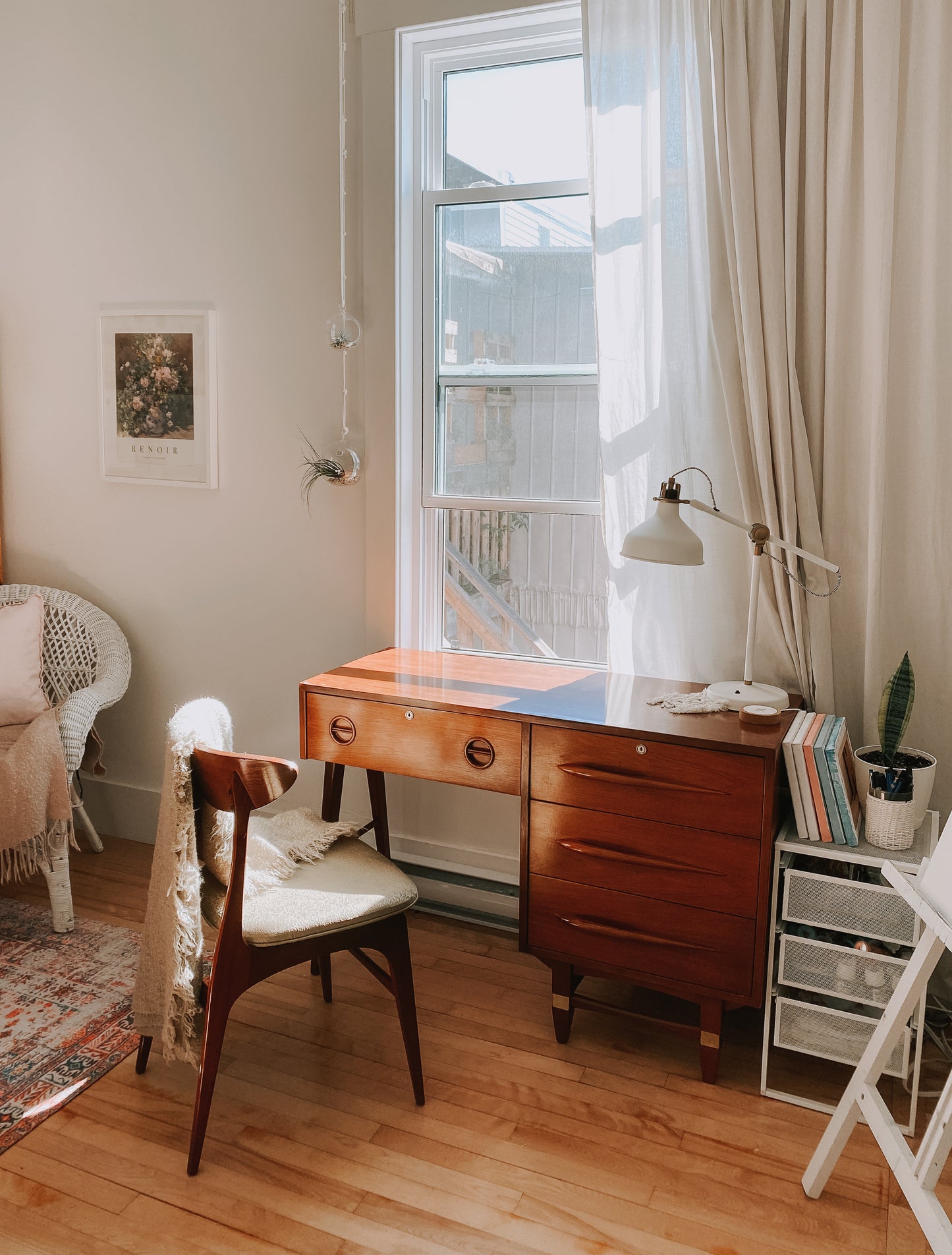 Bureau Mid-century avec chaise assortie