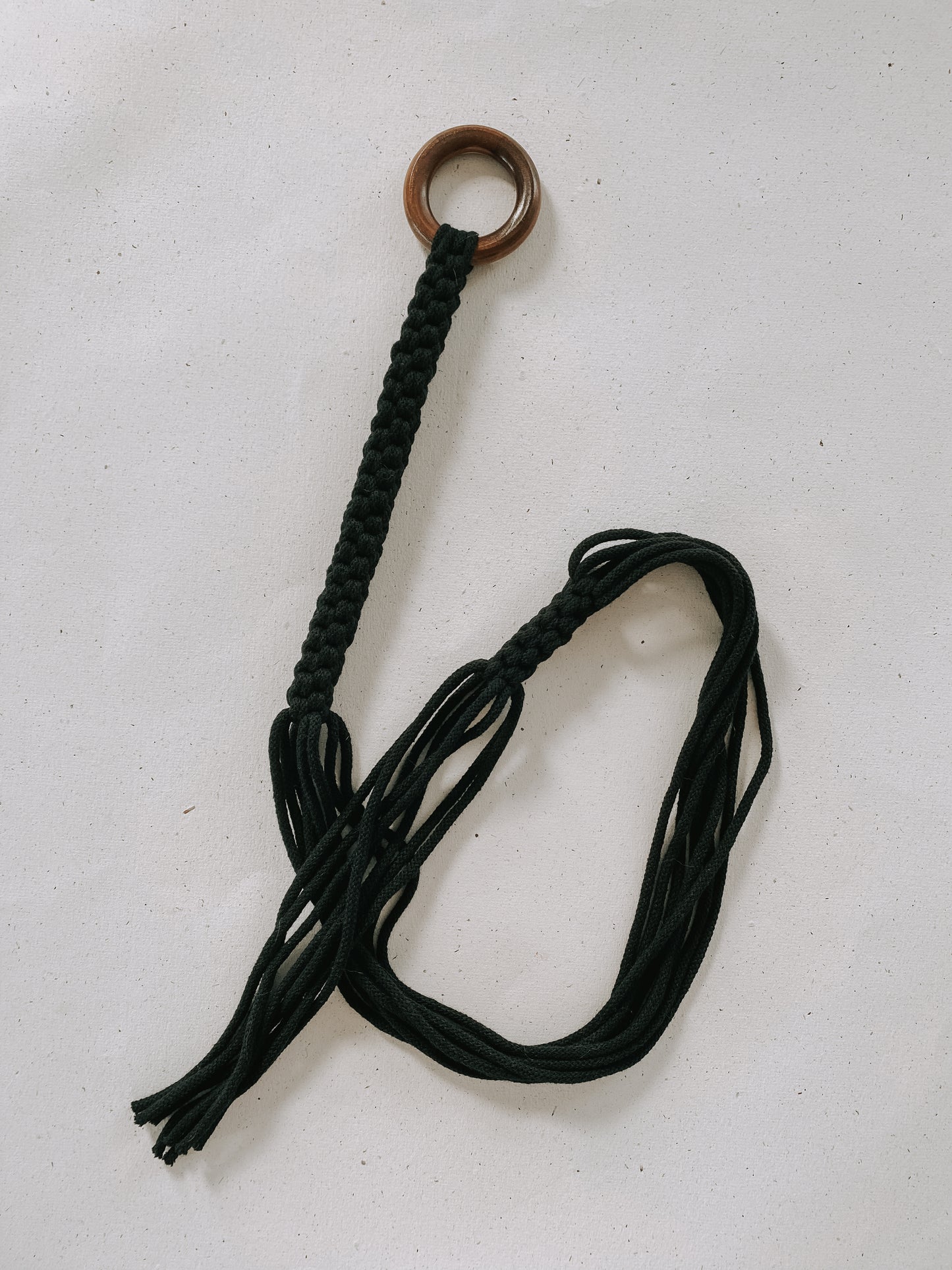 SOFIA, jardinière suspendue en macramé