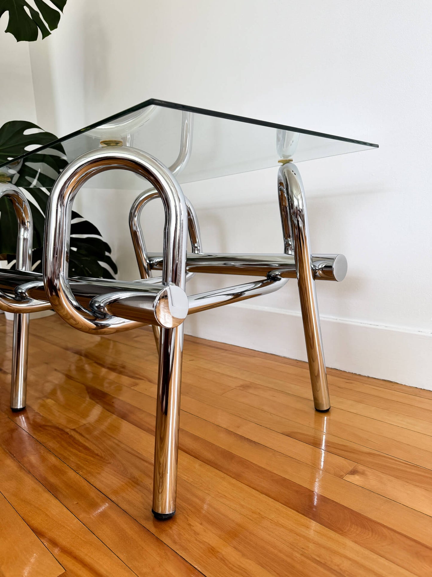 Table à café sculpturale chromée, 70s