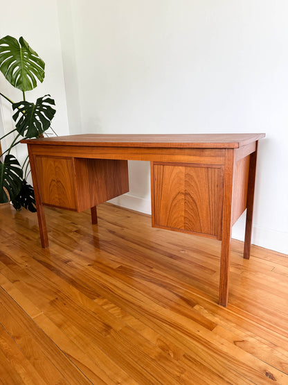 Bureau vintage en teck 6 tiroirs, Ejsing Mobelfabrik, Danemark 1960s