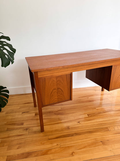Bureau vintage en teck 6 tiroirs, Ejsing Mobelfabrik, Danemark 1960s