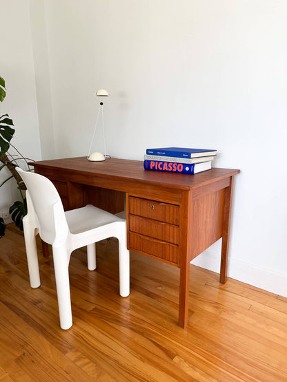 Bureau vintage en teck 6 tiroirs, Ejsing Mobelfabrik, Danemark 1960s