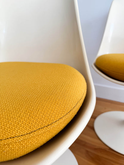 Ensemble de salle à manger vintage Tulipe de 4 chaises et une table, 60s