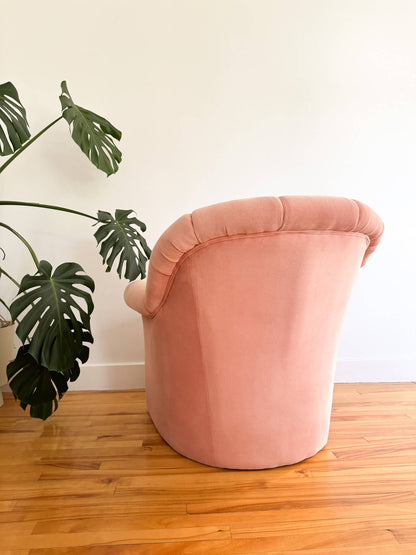 Fauteuil vintage en velours rose, d'après  la Haus Koller armchair