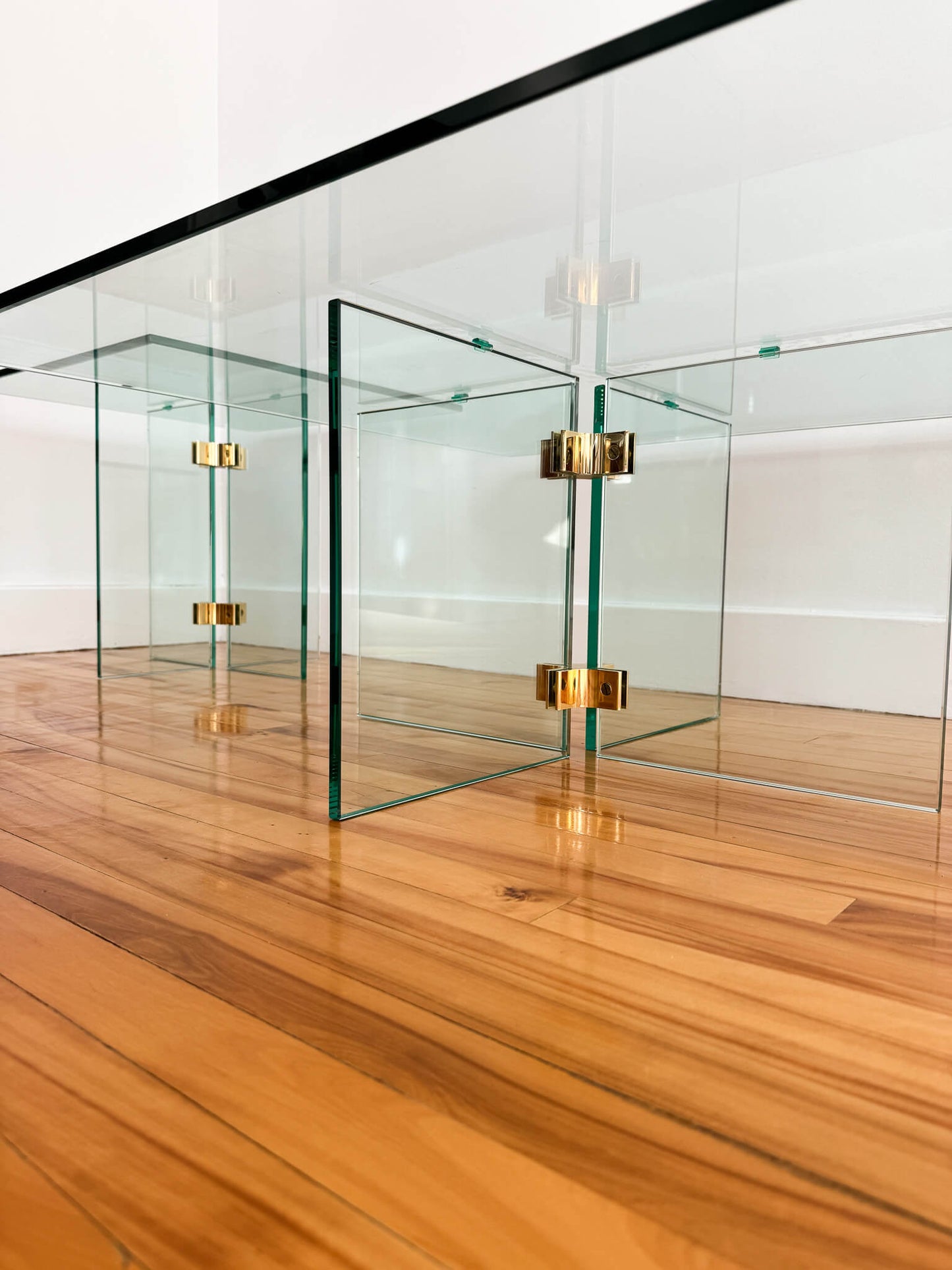 Tables à café vintage en verre et laiton par Leon Rosen, 1980s