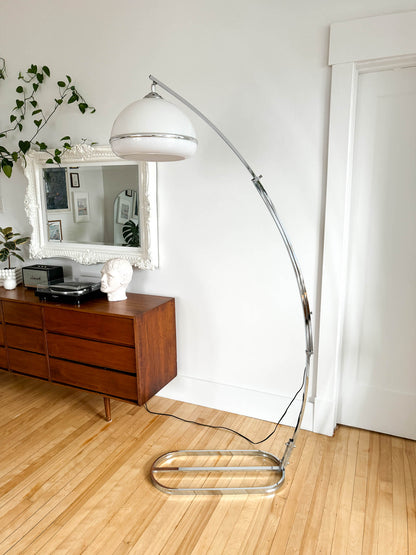 Lampe sur pied vintage Mid-Century en arc avec hauteur ajustable