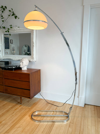 Lampe sur pied vintage Mid-Century en arc avec hauteur ajustable