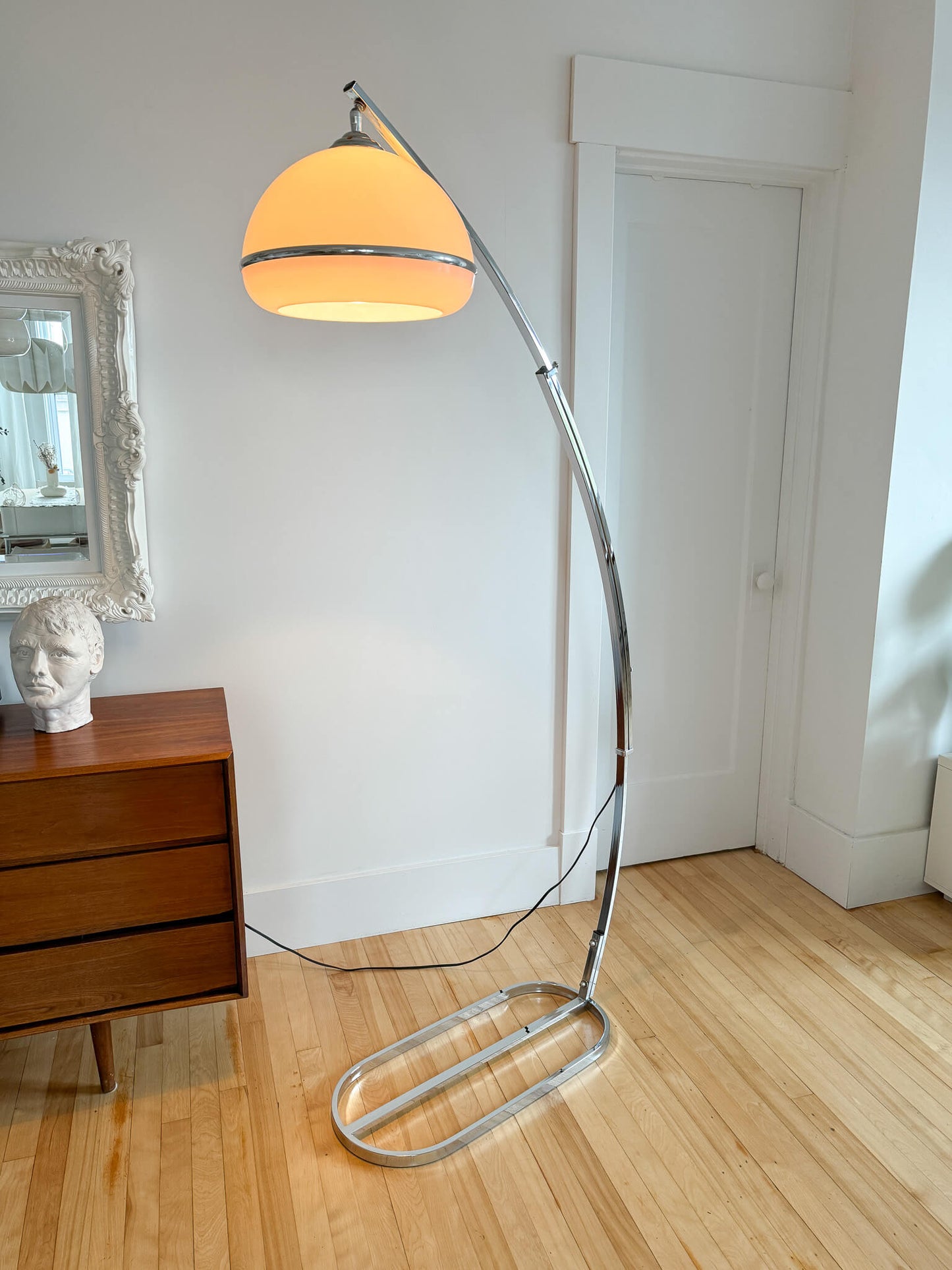 Lampe sur pied vintage Mid-Century en arc avec hauteur ajustable