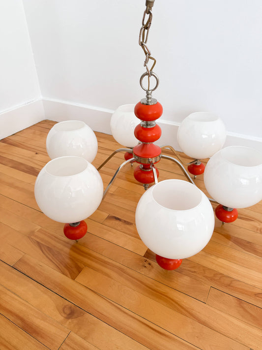 Lustre vintage chromé & orange avec globes sphériques en verre blanc