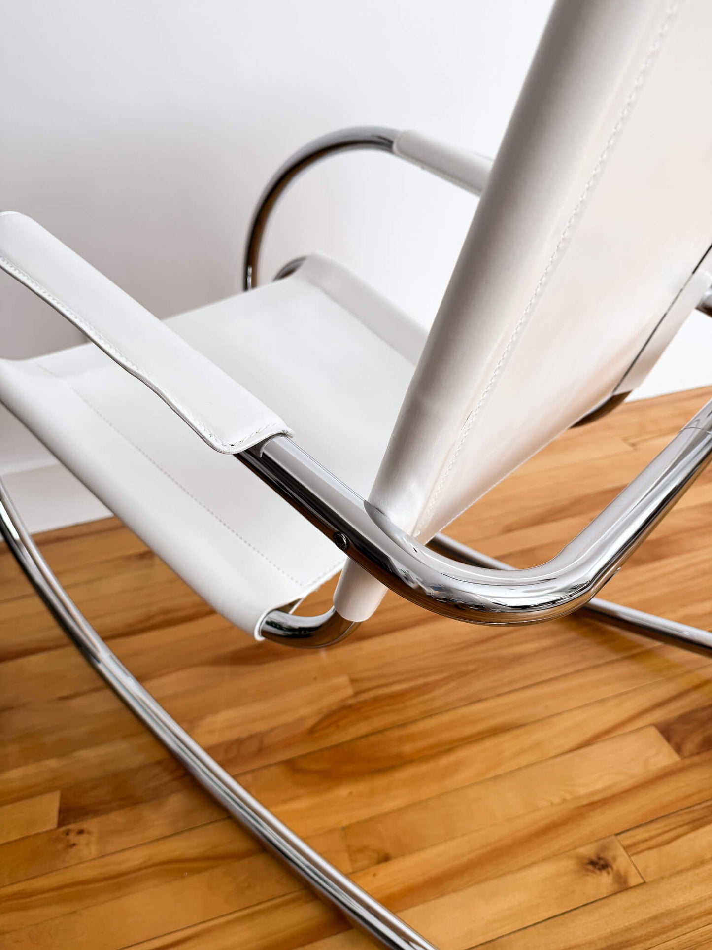 Fauteuil à bascule vintage en cuir et acier par Fasem, Italie, 80s