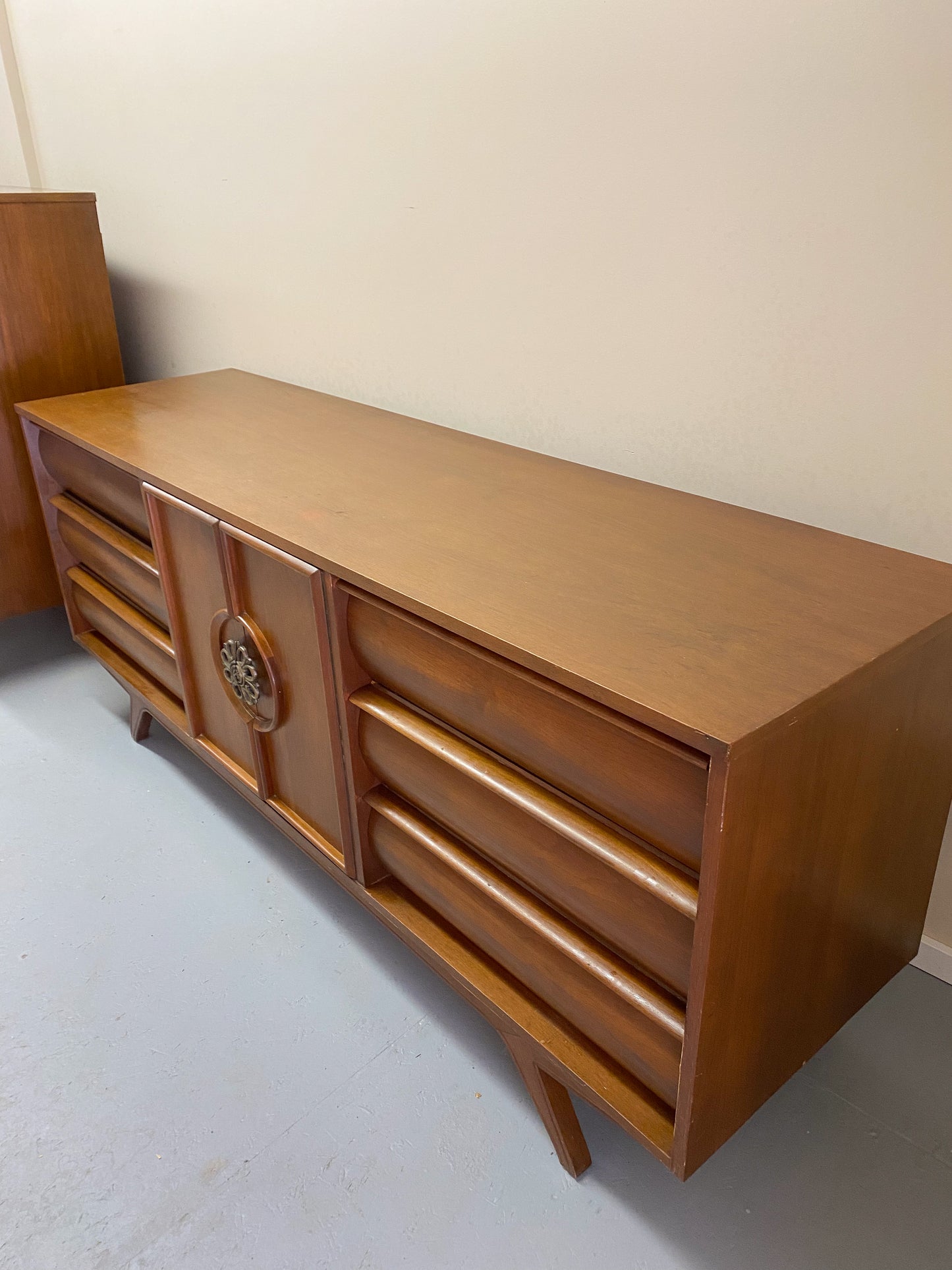 Commode madame Mid-century